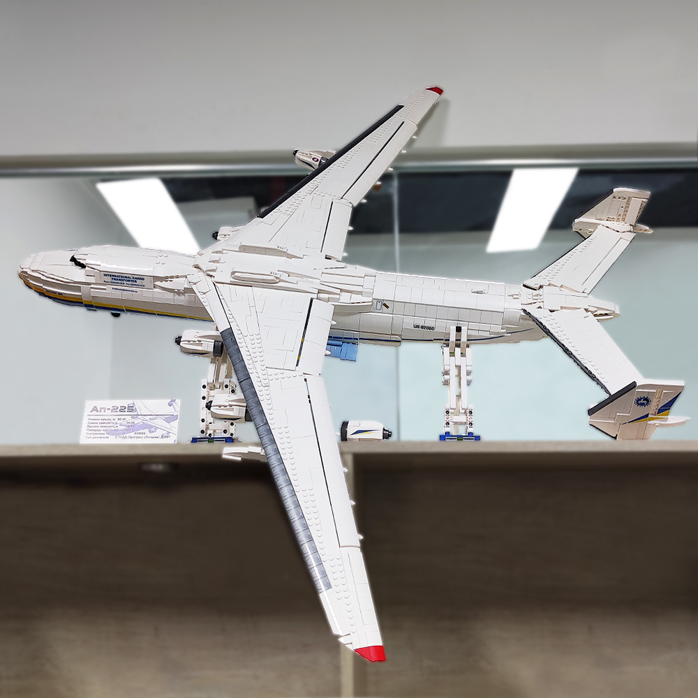 AN-225 modelo de avión de tran - Hand Plane Block reseña y precio